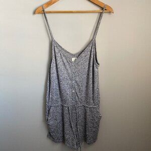 Me to We Women's Gray Sleeveless Button Romper Size Medium